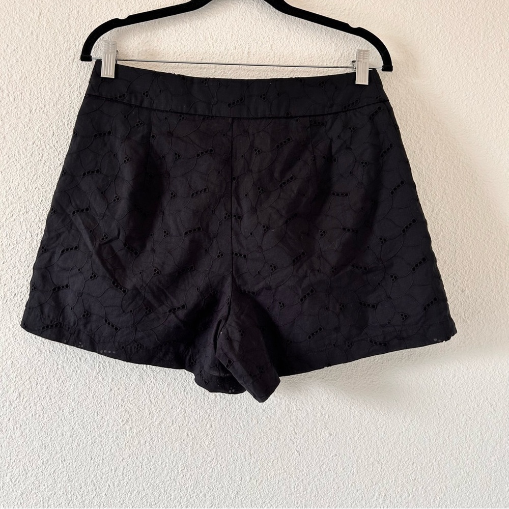 A New Day Women Shorts 8 Black Eyelet High Waist